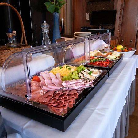 Hotel Baeren Trossingen Ngoại thất bức ảnh
