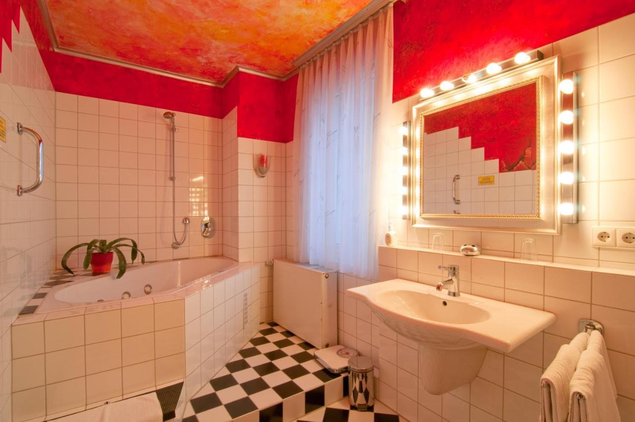 Hotel Baeren Trossingen Ngoại thất bức ảnh