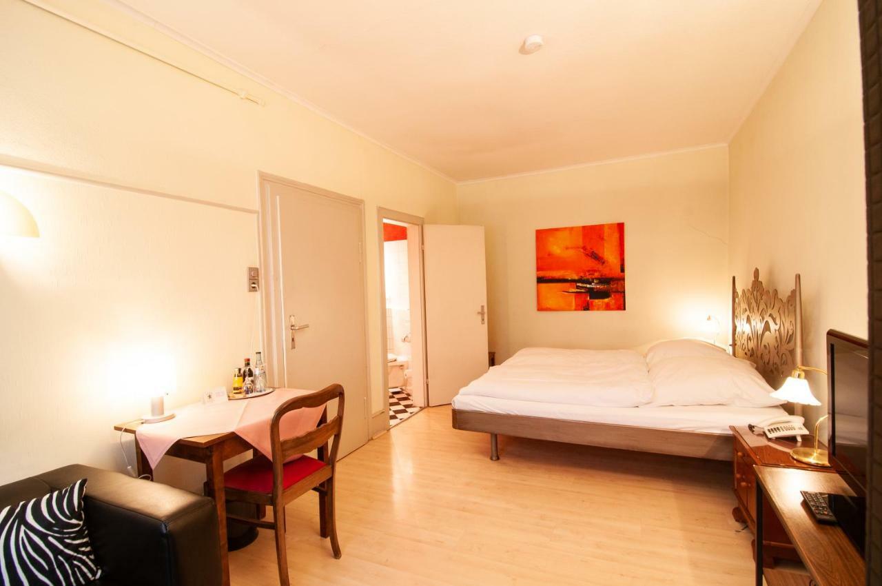 Hotel Baeren Trossingen Ngoại thất bức ảnh